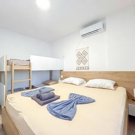 Pearl Coast Escape D48 * Durrës